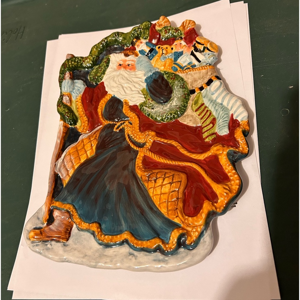 Windswept Candy Santa Dish
